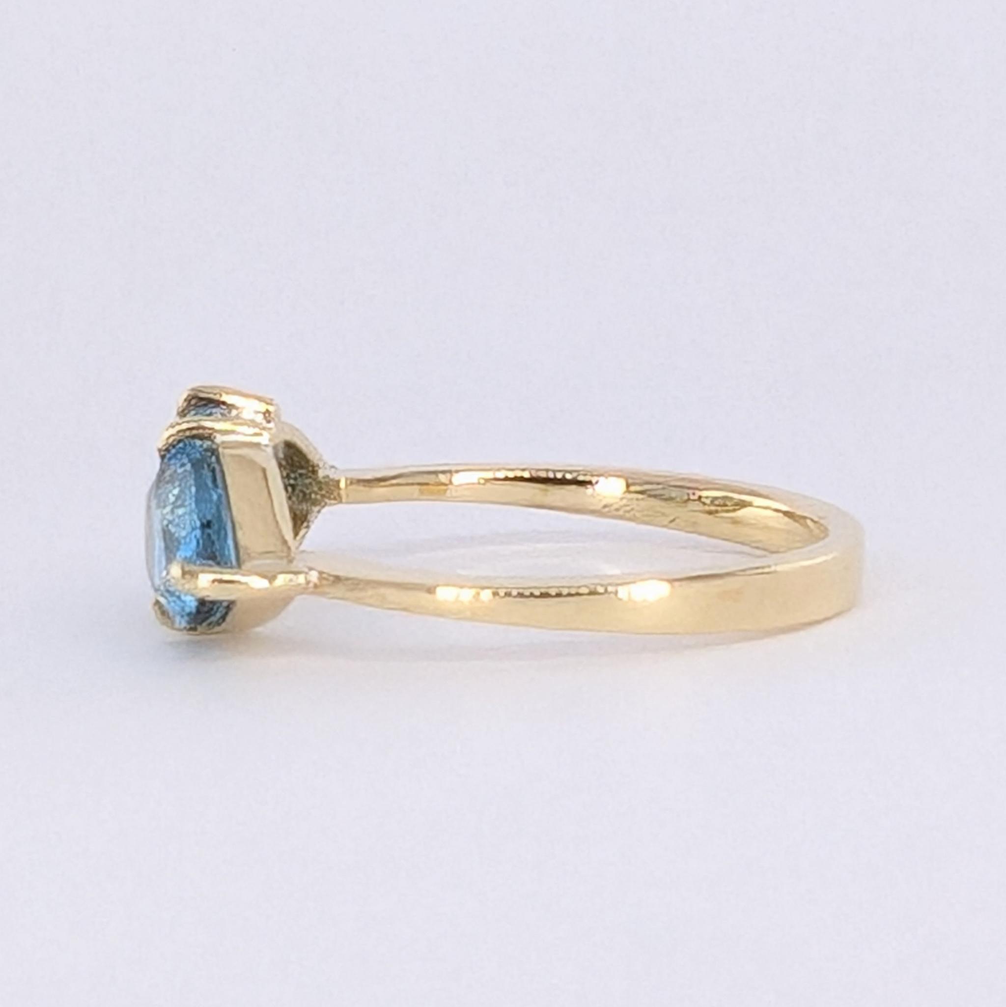 ブルーストーン しずく型 ペアシェイプ ゴールドリング | 4枚目