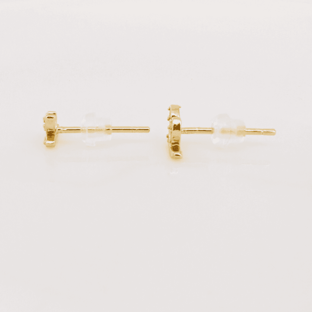 普段使いしやすい 小さめ ピアス リーフ 樹脂キャッチ付 ビジュー ゴールド  華奢 シンプル  小ぶり 大人可愛い | 5枚目