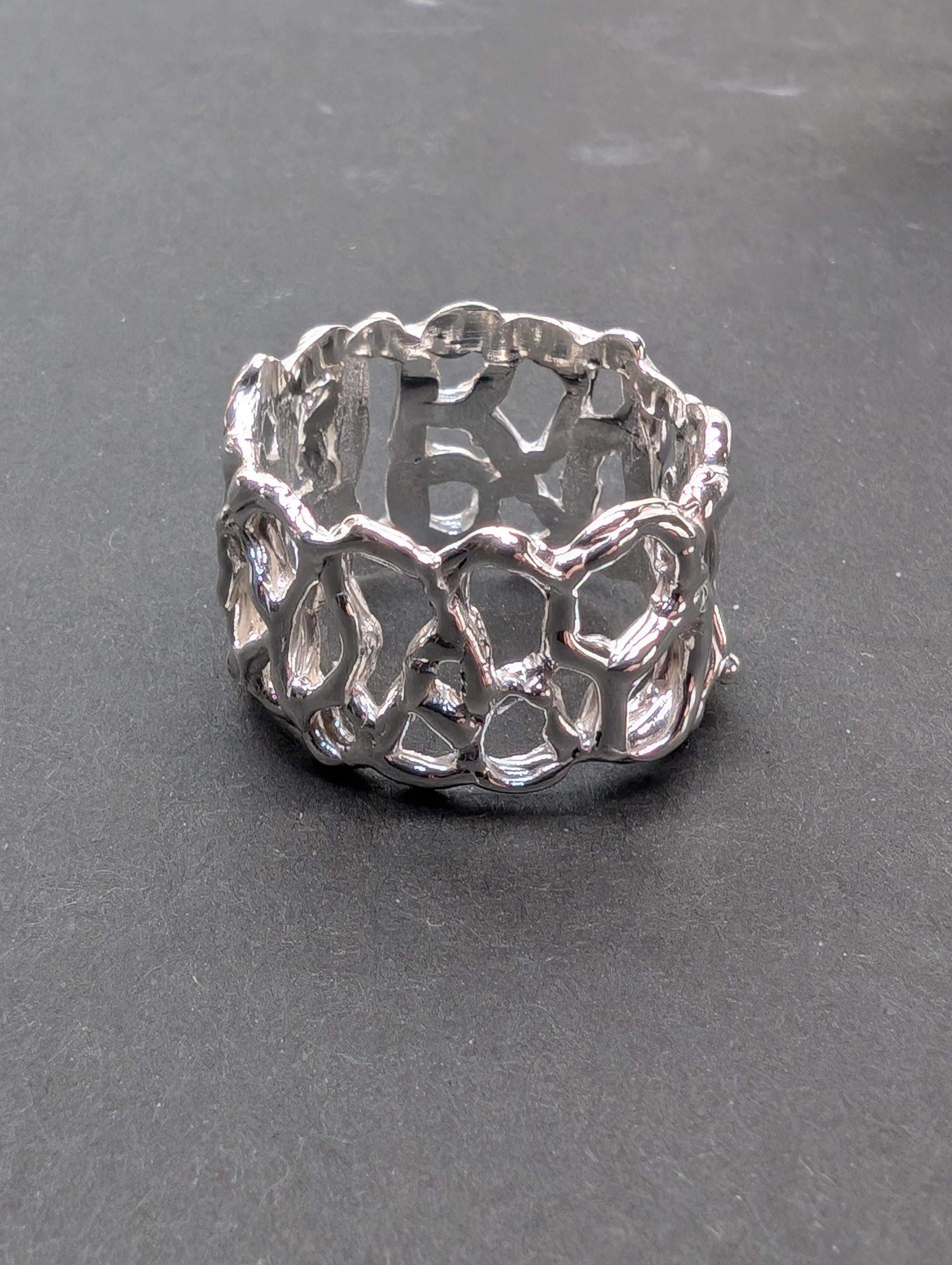 絡（Karamari）1枚目の画像